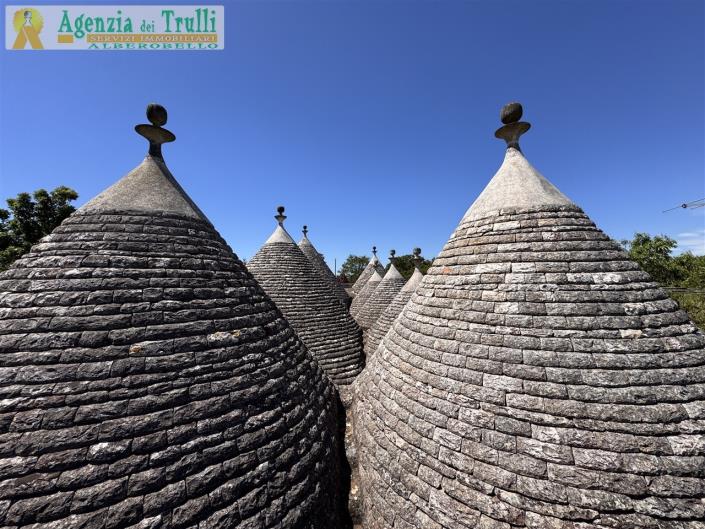 Image No.7-7 Bed Trullo for sale