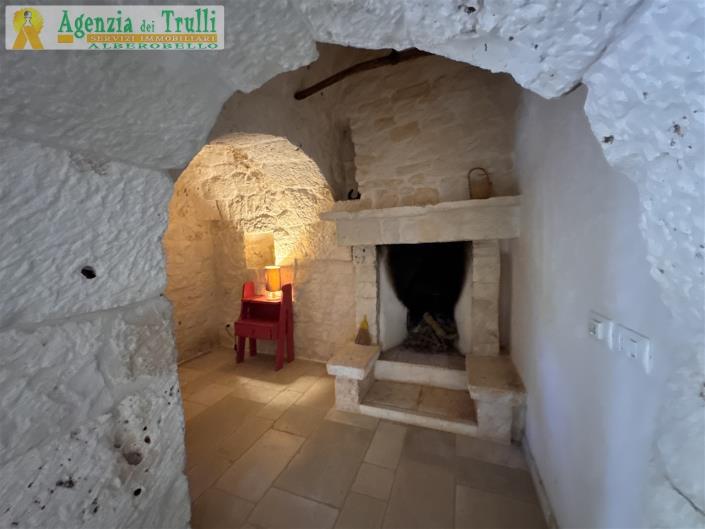 Image No.50-7 Bed Trullo for sale