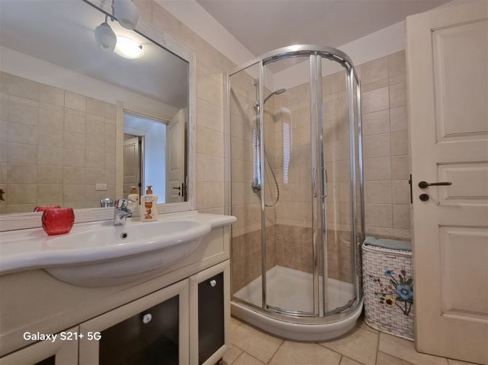 Image No.15-2 Bed Villa for sale