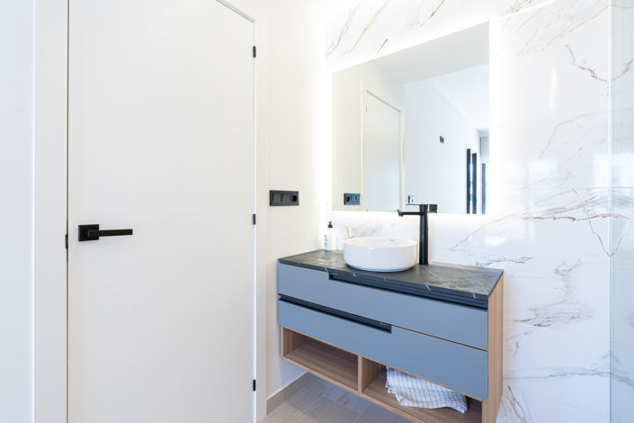 Image No.9-3 Bed Apartment for sale