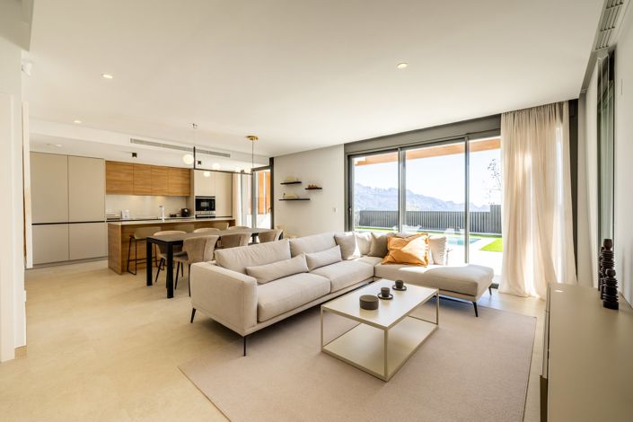 Image No.8-3 Bed Villa for sale
