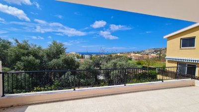 Apartment in Peyia