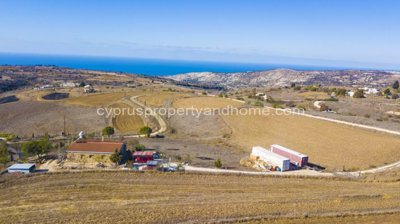 Bungalow Land in Pano Arodes