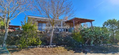 Bungalow Land in Pano Arodes