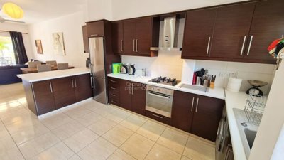 Apartment For Sale  in  Kissonerga