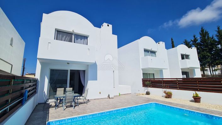 Image No.1-3 Bed Villa for sale