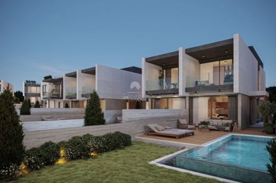 Semi Detached Villa For Sale  in  Chlorakas
