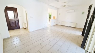 Detached Villa For Sale  in  Peyia - St. George