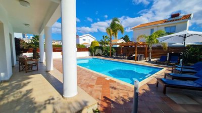 Detached Villa For Sale  in  Peyia - Coral Bay