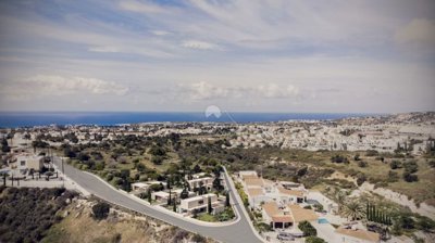 Bungalow For Sale  in  Peyia