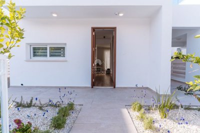 Detached Villa For Sale  in  Peyia
