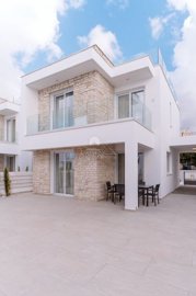 Detached Villa For Sale  in  Peyia