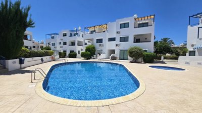 Apartment For Sale  in  Kato Paphos - Universal