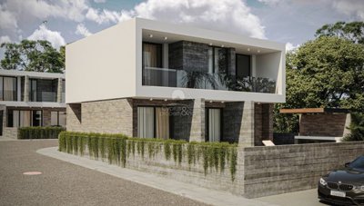 Detached Villa For Sale  in  Chlorakas