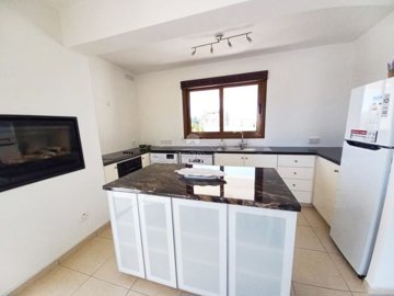 Penthouse For Sale  in  Kato Paphos - Universal