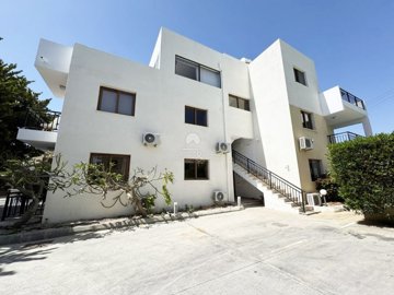 Apartment For Sale  in  Kato Paphos - Universal