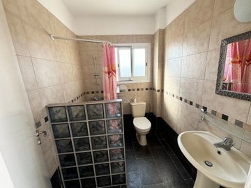 Penthouse For Sale  in  Kato Paphos - Universal