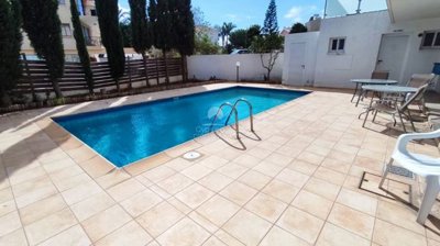 Penthouse For Sale  in  Kato Paphos - Universal