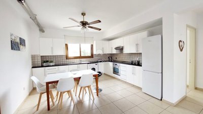Apartment For Sale  in  Kato Paphos - Universal