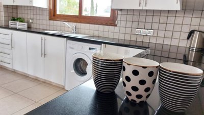 Apartment For Sale  in  Kato Paphos - Universal