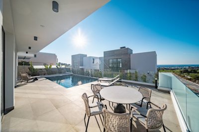 Detached Villa For Sale  in  Chlorakas