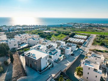 Detached Villa For Sale  in  Chlorakas