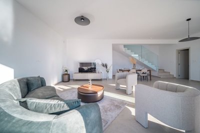Detached Villa For Sale  in  Chlorakas