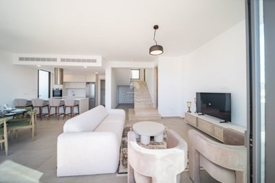 Detached Villa For Sale  in  Chlorakas