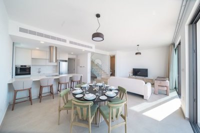Detached Villa For Sale  in  Chlorakas