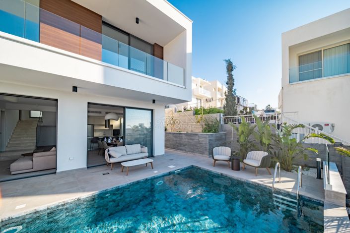 Image No.1-3 Bed Villa for sale