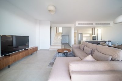 Detached Villa For Sale  in  Chlorakas