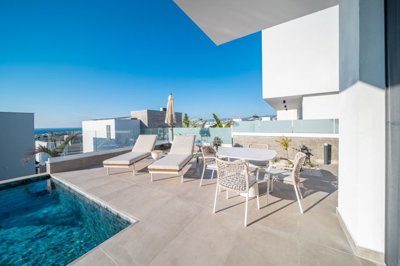 Detached Villa For Sale  in  Chlorakas