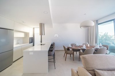 Detached Villa For Sale  in  Chlorakas
