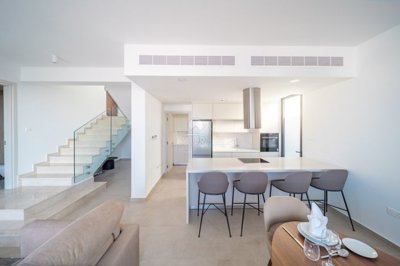 Detached Villa For Sale  in  Chlorakas