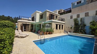 Detached Villa For Sale  in  Arodes