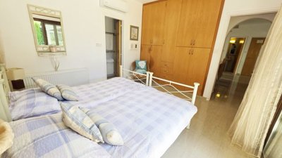 Detached Villa For Sale  in  Arodes