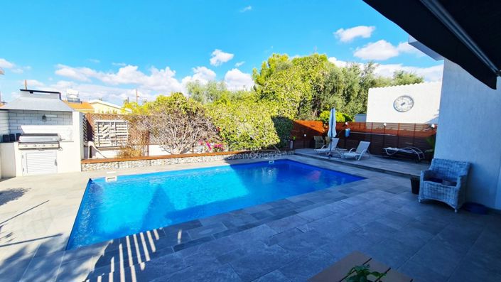 Image No.13-3 Bed Villa for sale