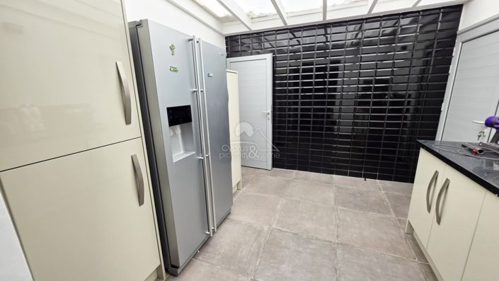 Image No.19-3 Bed Villa for sale