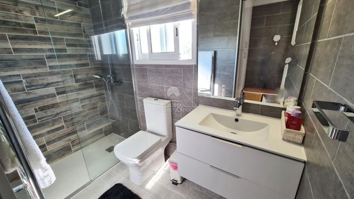 Image No.27-3 Bed Villa for sale