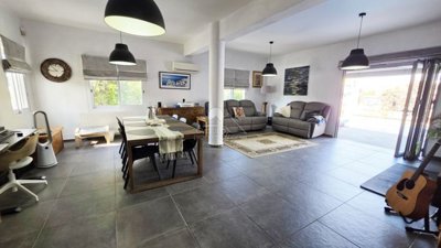 Detached Villa For Sale  in  Kissonerga