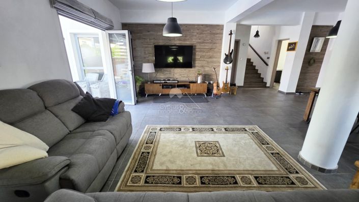 Image No.7-3 Bed Villa for sale