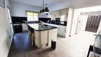 Detached Villa For Sale  in  Kissonerga