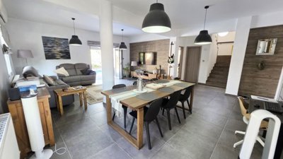 Detached Villa For Sale  in  Kissonerga