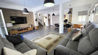 Detached Villa For Sale  in  Kissonerga