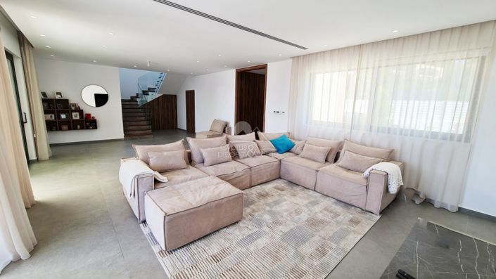 Image No.7-6 Bed Villa for sale