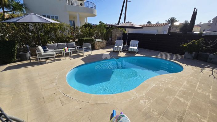 Image No.20-2 Bed Apartment for sale