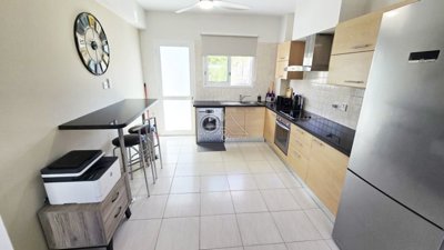 Apartment For Sale  in  Peyia