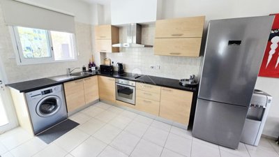 Apartment For Sale  in  Peyia