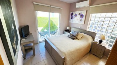 Apartment For Sale  in  Peyia