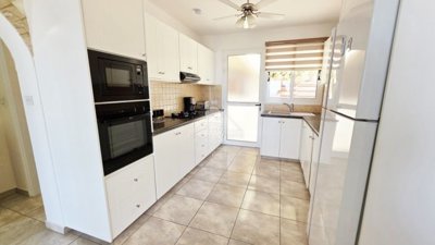 Detached Villa For Sale  in  Tala